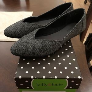 Kelly & Katie Zoe Flat
